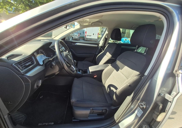 Skoda Superb cena 65000 przebieg: 145000, rok produkcji 2015 z Przysucha małe 154